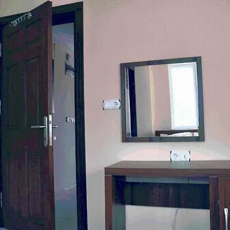 Ezgi Apart Apartment Karaoz